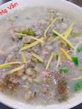 Cháo hến thịt bò bằm