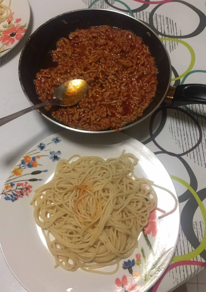 Una foto de Espagueti con carne picada 🍝