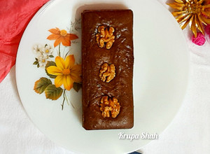 A picture of Chocolate walnut brownie (eggless).