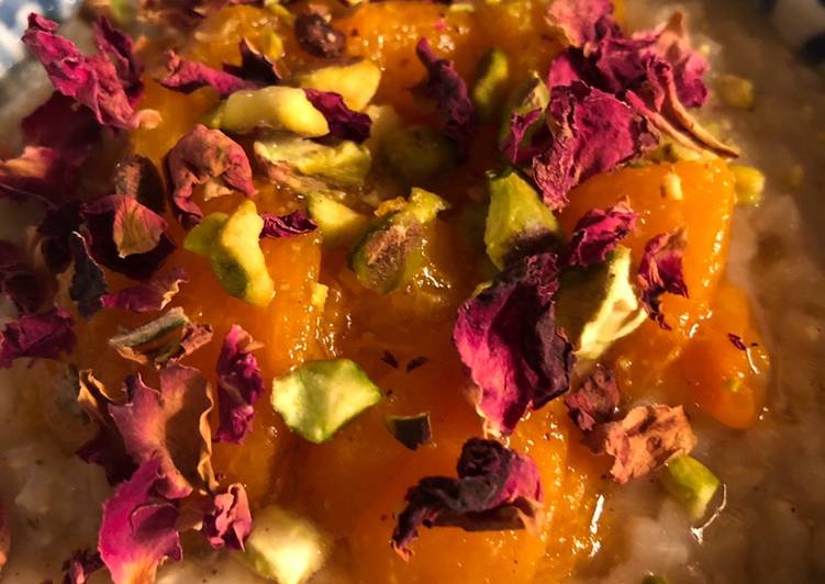 Rose water, cardamom and apricot rice pudding - vegan