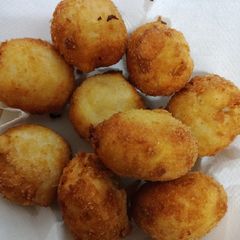 A picture of Bread puff.