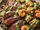 Carreteiro Tropeiro Goiano com Picanha, Frango e Toque de Camarão ao Creme Verde
