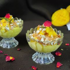 A picture of Mango srikand.