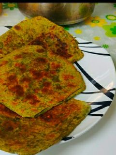 मेथी का पराठा (Methi ka paratha recipe in Hindi) रेसिपी मुख्य फोटो