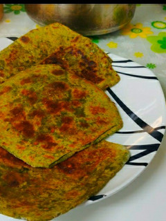 मेथी का पराठा (Methi ka paratha recipe in Hindi) रेसिपी मुख्य फोटो