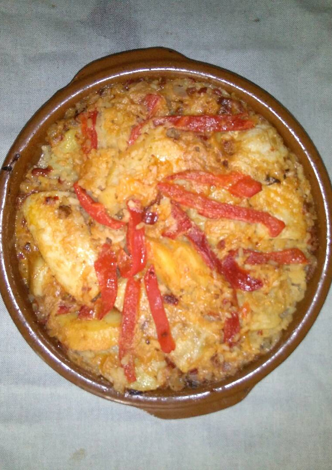 Una foto de Arroz, patatas y bacalao