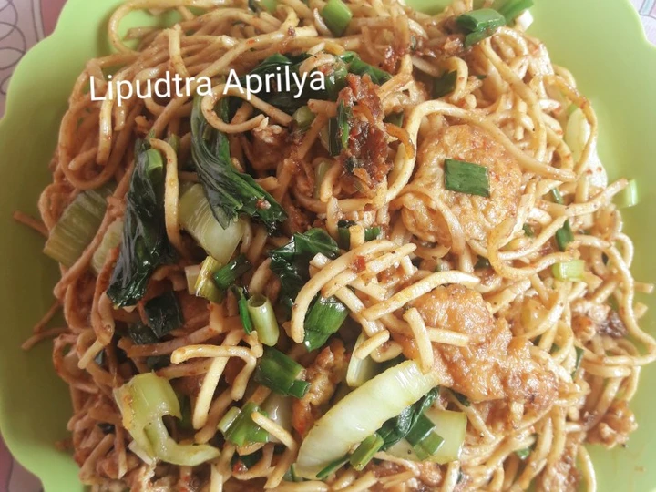 Cara Mudah Membikin Resep Mie goreng bumbu krengsengan yang Sempurna Anti Ribet, Uenak Banget