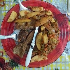A picture of Restaurant Style Beef Steeks with saucy Vegetables.