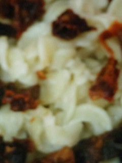 Una foto de Fideos ricos y rápidos ❤