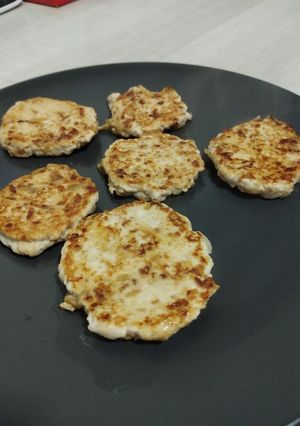 Foto principal de 🍔 Mini burger's de pollo con cebolla y calabacín