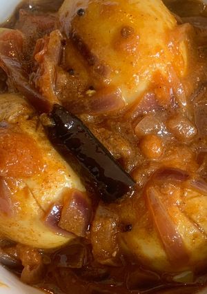 A picture of Egg masala.