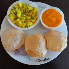 A picture of Puri- Bhaji.