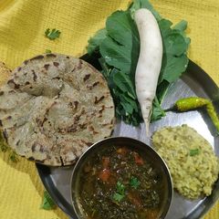 A picture of Jowar Rotla.