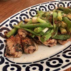 A picture of 🐟 Oil sardine with spring onion, Japanese flavor.