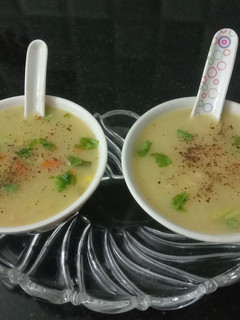 ஸ்வீட்கோன் சூப் (Sweetcorn soup recipe in tamil) செய்முறை முக்கிய புகைப்படம்