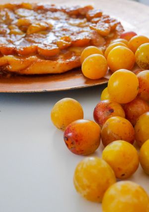 Une photo de Tarte tatin express banane/mirabelle