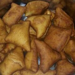 A picture of Mandazi.