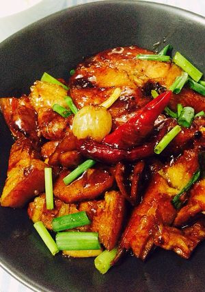 Hình của món Cá lóc bông kho tộ.