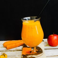 A picture of Carrot Apple Smoothie.