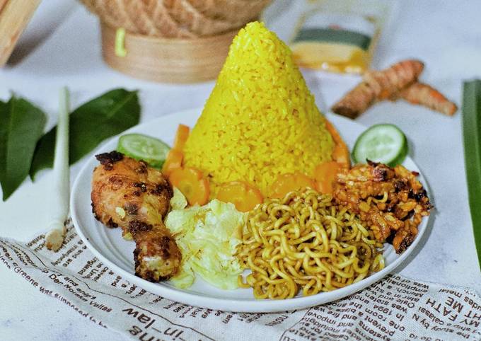 #152 Nasi Kuning