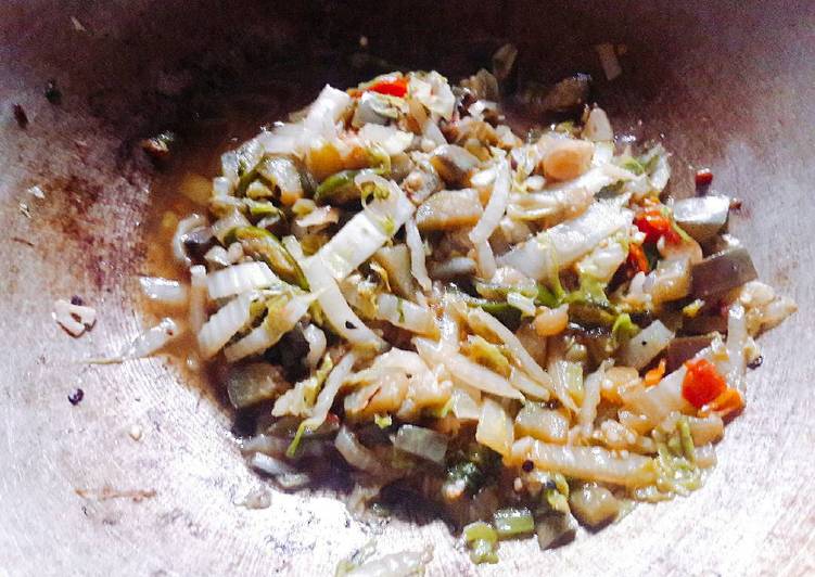 Tumis sawi putih & terong pedas