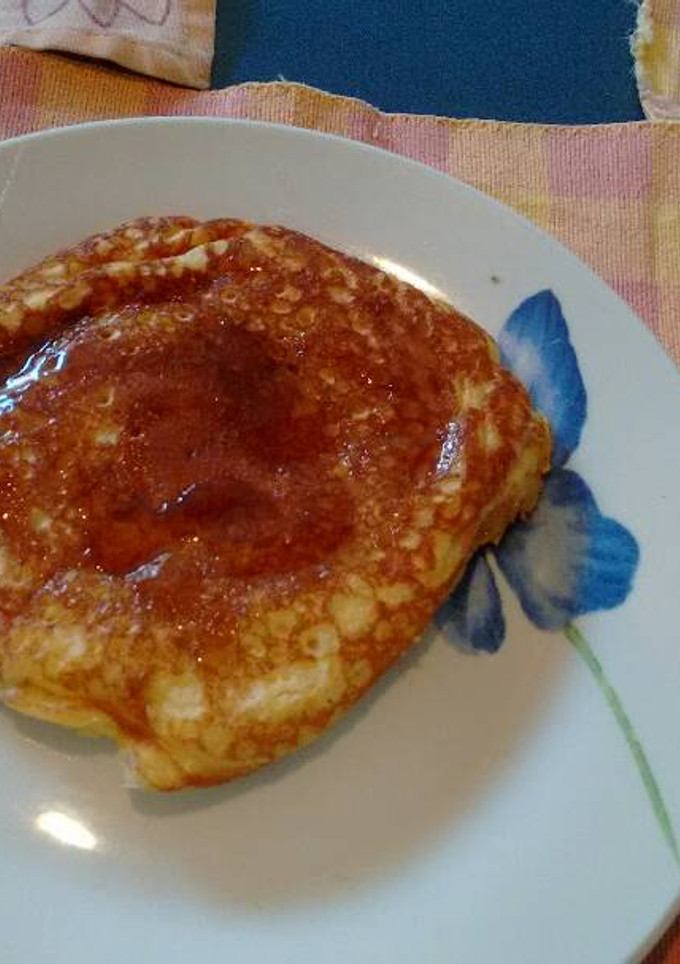 Una foto de Hot cakes, pancakes, con jamón y queso. ॐ
