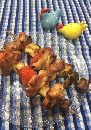 Una foto de Brochetas mixtas (pollo-cerdo)