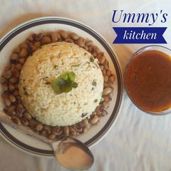 Moringa white rice and stew A picture of Moringa white rice and stew.