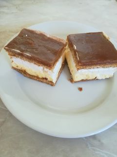 Karamellás krémes recept fotója