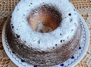 Una foto de Torta de queso crema inspirada en la ochentosa torta Mendicrim® 🥧 One bowl pound cake 🥧