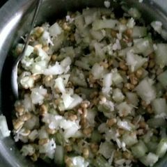 A picture of Healthy and nutritious salad.