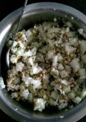 A picture of Healthy and nutritious salad.