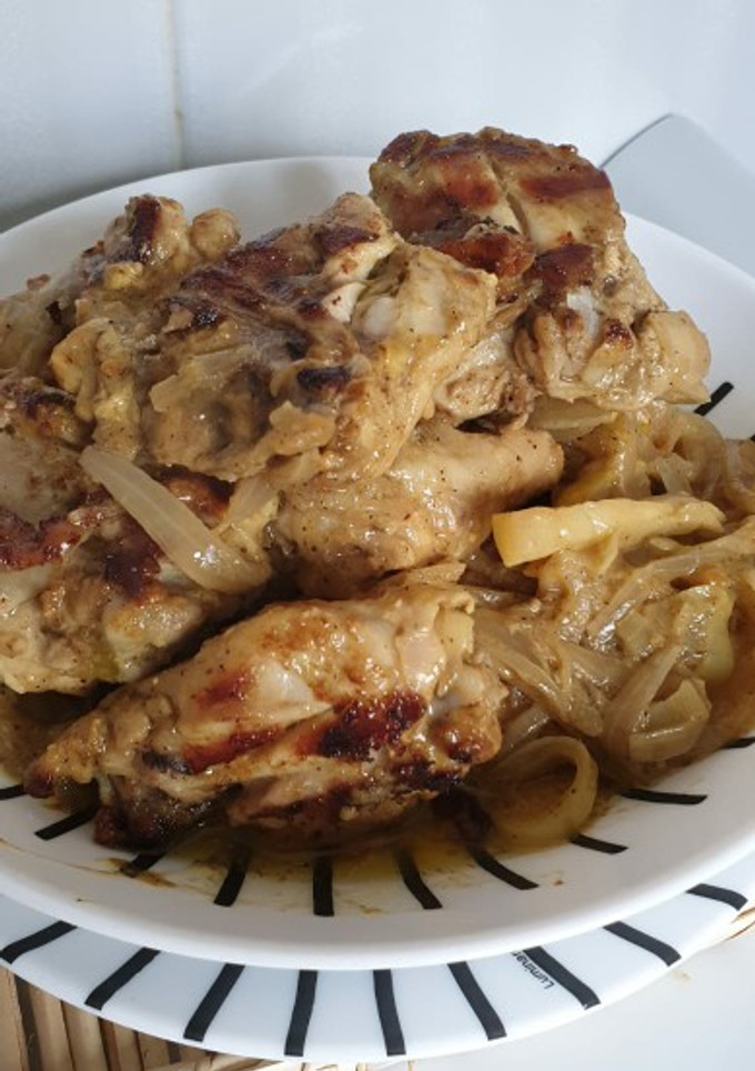 Una foto de Pollo con salsa de limón a mi manera
