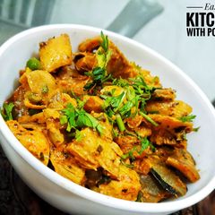 A picture of Achari Mushroom Masala.