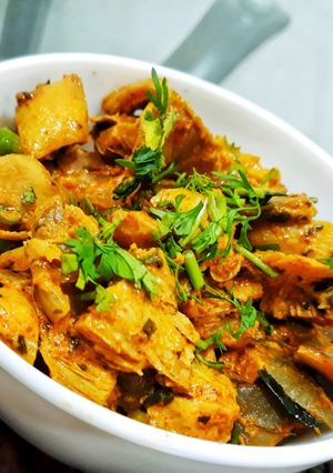 A picture of Achari Mushroom Masala.