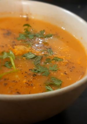A picture of Dudhi tomato soup for weight loss.