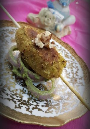 A picture of Waulnut kabab.