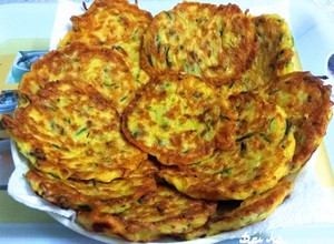 Cukkini tócsni recept fotója