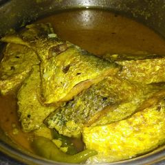Hilsa mustard curry A picture of Hilsa mustard curry.