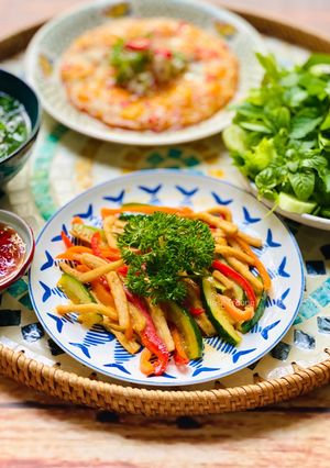 Hình của món Củ Cải Khô Xào Thập Cẩm.