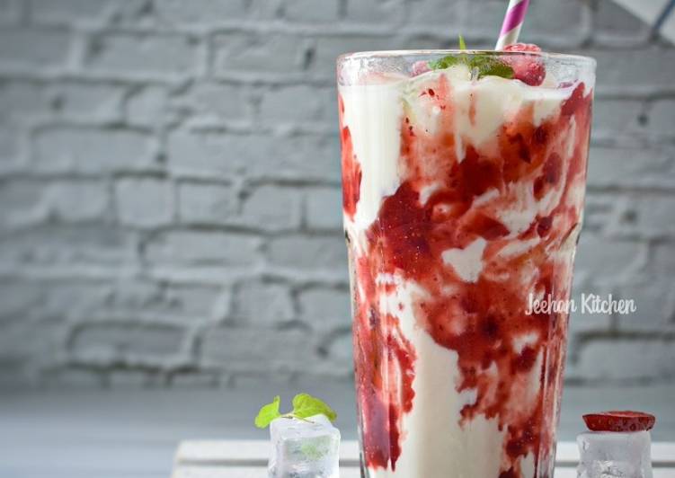 Korean Strawberry Milk