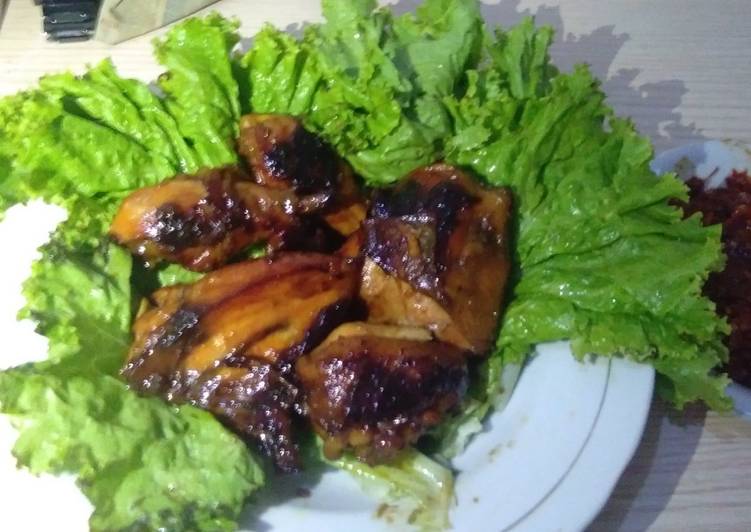 Resep Ayam bakar modif resep Xander&#39;s Kitchen, Lezat Sekali