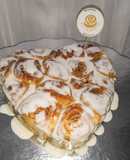 Cinnamon Roll Cake con Glaseado Tradicional