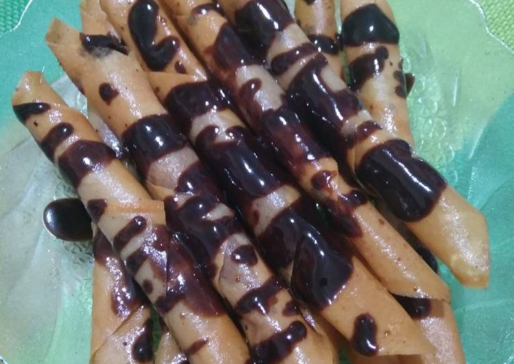 Pisang karamel kulit lumpia