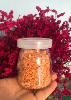 Hình của món Chà bông (ruốc) cá hồi cho bé ăn dặm.