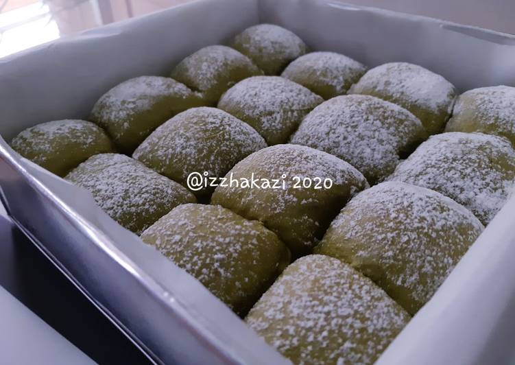 Matcha Japanese Bread with White Chocolate