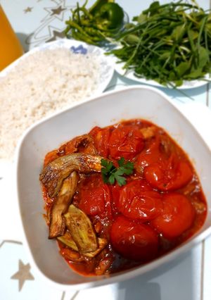 عکسی از دستور خورشت بادمجون خوشمزه با مرغ🤤