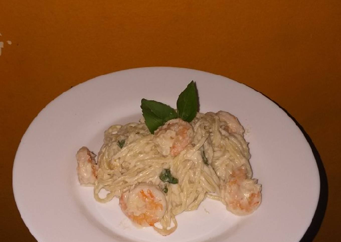 Spaghetti con camarones