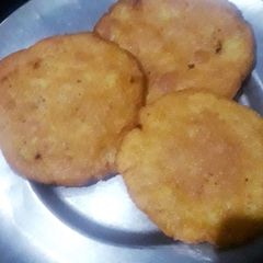Makka ki kachori A picture of Makka ki kachori.