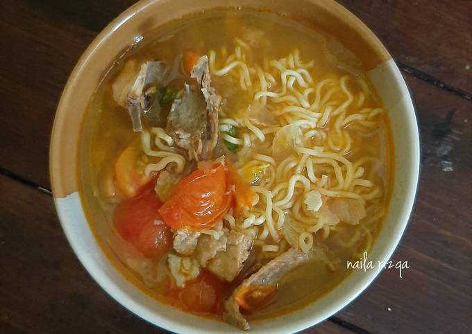 Resep Mie kuah tomat Resep Mie kuah tomat